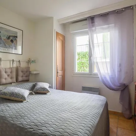 Pieces Pers Proche Commerces - Pieces 58 Apartment