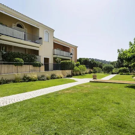 Apartment Pieces Pers Proche Commerces - Pieces 58 Sainte-Maxime